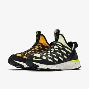 Nike acg react 2025 terra gobe noir