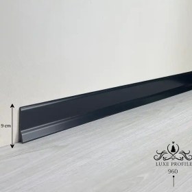 تصویر قرنیز PVC مشکی مات عرض ۹ سانت طول ۳ متر کد ۲-۵۰۷ 