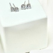 تصویر گوشواره میخی متوسط نقره 