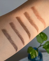 تصویر مداد ابرویی که ابروهاتو میکرو میکنه مدادابرو از برند Vilany - شماره87(تیره ترین) 