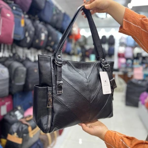 تصویر فروشگاه کیف شیوا