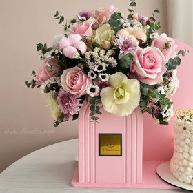 تصویر باکس گل و کیک صورتی کد 111 | کد: ZNB-O5J 