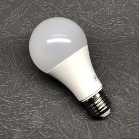 تصویر لامپ 12 وات 