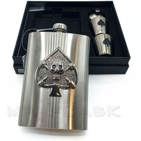 تصویر قمقمه جیبی مدل جمجمه 