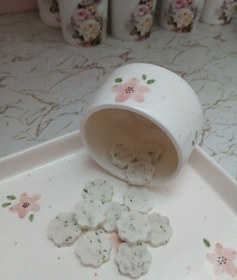 تصویر قند نعناعی 