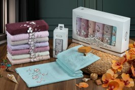 تصویر حوله دستی طرح ویولت 