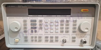 تصویر سیگنال ژنراتور 4 گیگاهرتز Agilent 8648C 