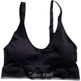 تصویر نیم تنه مشکی Calvin Klein 