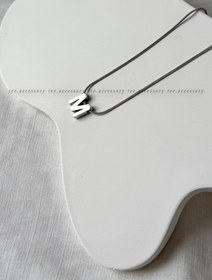 تصویر گردنبند حرف M 