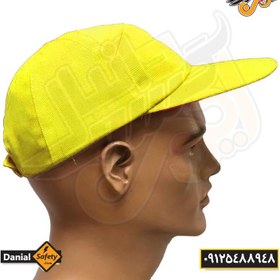 تصویر کلاه نقاب دار زرد 