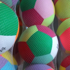 تصویر توپ نمدی بزرگ 