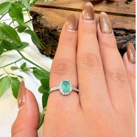 تصویر انگشتر زنانه زمرد 