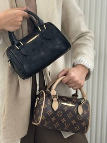 تصویر پاسپورتی - کرم خردلی 