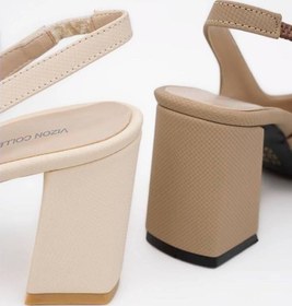 تصویر کفش پاشنه پشت‌باز 