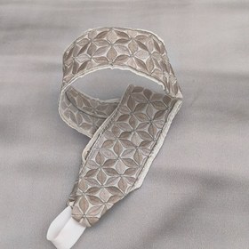 تصویر هد بند آوا 