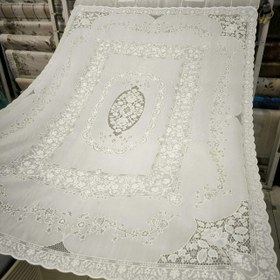 تصویر سفره و رومیزی گیپور ۸ نفره 