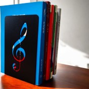 تصویر نگهدارنده کتاب طرح سل 