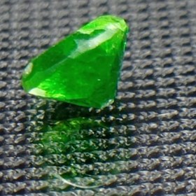 تصویر جواهر دمانتوئید d18 