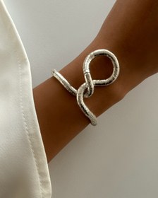 تصویر دستبند Curvia 