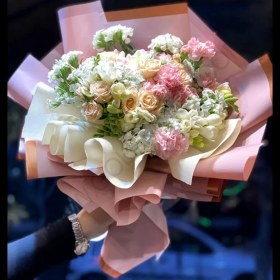 تصویر دسته گل ولا 