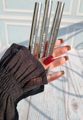 تصویر لیپ پلامپر مایع - شماره سه 