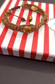 تصویر کهربا سنگ انرژی و اراده