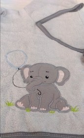 تصویر حوله نوزادی ۵ تکه طرح فیل طوسی 