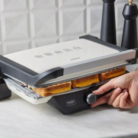 تصویر تست ساز و گريل پز كرم كاراجا 3394 