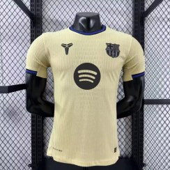 تصویر کیت دوم بارسلونا ۲۰۲۶ رنگ طلایی 