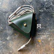 تصویر هولدر هندزفری طرح مثلث 