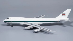 تصویر ماکت هواپیما بوئینگ 747 نیروی هوایی ایران | Phoenix 1:400 Boeing B747-200 Iranian Air Force 5-8116 