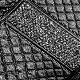 تصویر کفپوش ۶ بعدی دانگ فنگ E70 موکت دار 