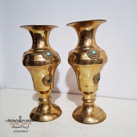 تصویر جفت گلدان قدیمی 