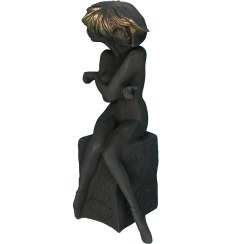 تصویر مجسمه نماد ماه خرداد جذاب 