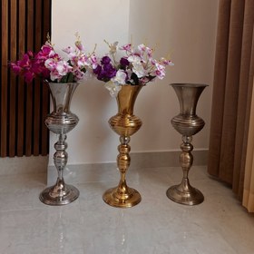 تصویر گلدان کنارسالنی فلزی ارتفاع ۷۰سانتی متر ،رنگ ثابت 