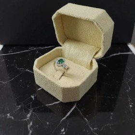 تصویر جواهر زمرد - سنگ تک 