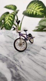 تصویر ماکت دوچرخه BMX فلزی مشکی و بنفش 