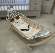 تصویر گهواره سنتی ننوئی چوبی با توری پشه بند و ساک حمل 