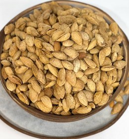 تصویر بادام کاغذی خام 