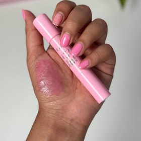 تصویر رژگونه جادویی مکه ای باربی 