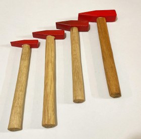 تصویر چکش 500 گرمی چدنی دسته چوبی 