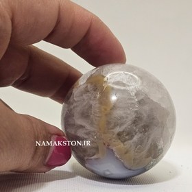 تصویر گوی عقیق 136 گرمی با پایه چوبی agate ball5