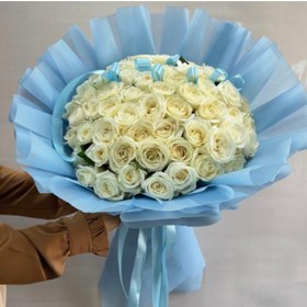 تصویر دسته گل رز هلندی سفید 