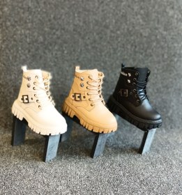 تصویر بوت بچگانه 