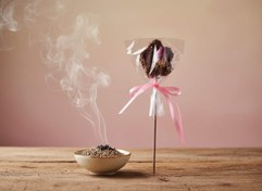 تصویر آسان اسپند(اسپند فشرده تزئین شده ) یه هدیه خوش یمن 