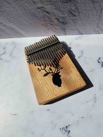 تصویر کالیمبا 17 تیغ طرح گوزن 