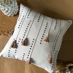 تصویر کوسن کوکدوزی منگوله دار 