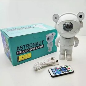 تصویر اسپیکر و چراغ خواب فضانورد مدل Astronaut Projector Light 