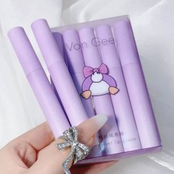 تصویر پک رژلب کره ای مات بنفش von gee 