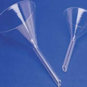 تصویر قیف آزمایشگاهی شیشه ای 